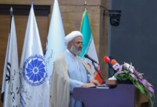 همایش توسعه پایدار با رویکرد سرمایه‌گذاری با حضور حجت‌الاسلام پژمان‌فر و فعالان اقتصادی و مسئولان استانی و کشوری